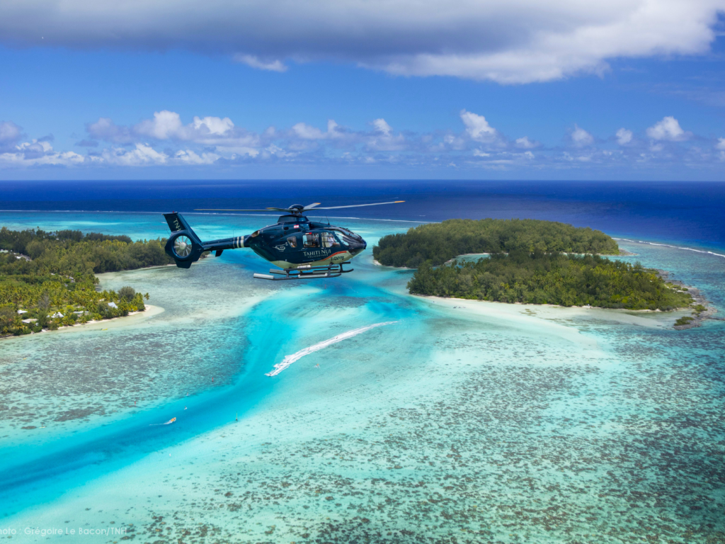 TAHITI – Helicopter Tour “Moorea from Tahiti” – 35 minutes