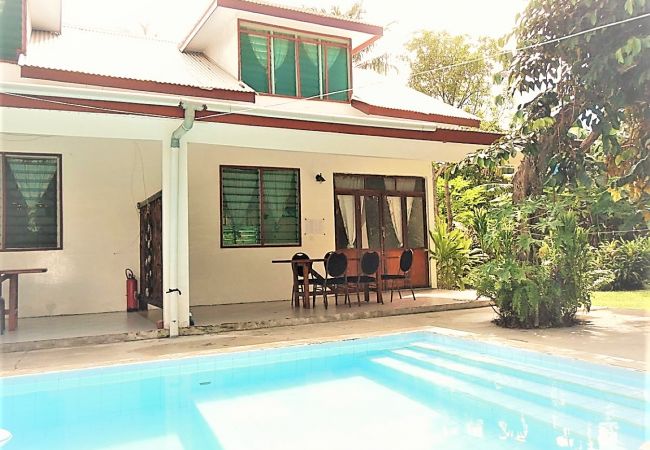 HUAHINE – Fare Ninamu Pool n°2 + Car