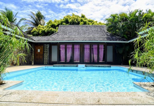 MOOREA – Pool Mountain Fare Ora