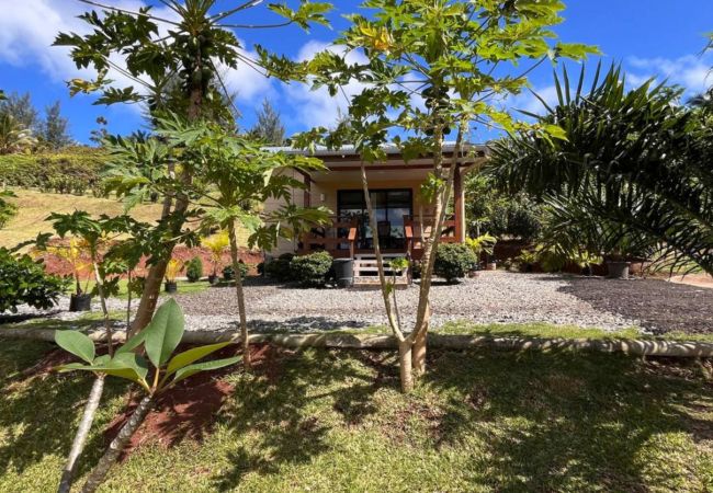HUAHINE-FISH LODGE