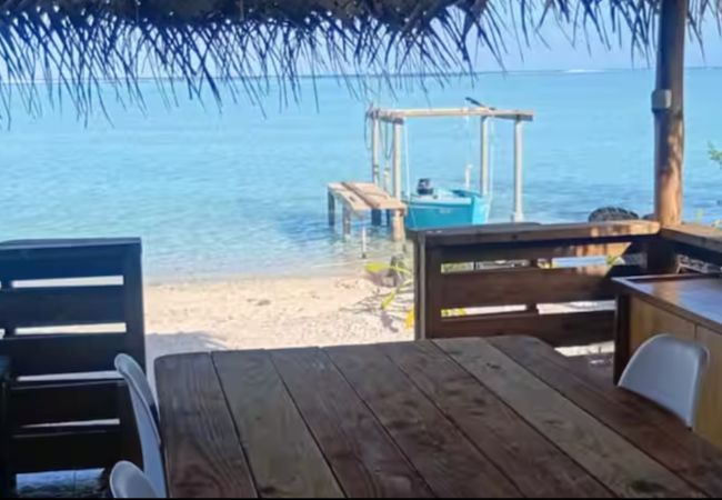 MAUPITI – Fare Motu Tarona