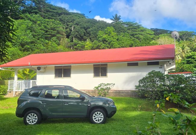 HUAHINE – Fare Teakavehere Tipanier + rental car