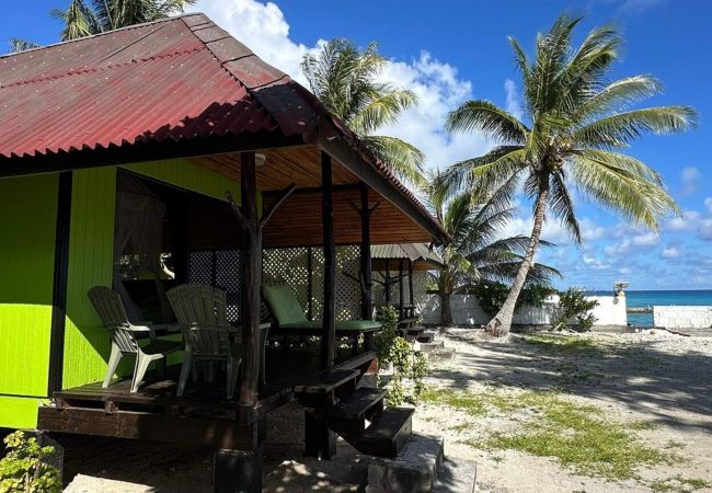 RANGIROA –  Fare Blue spot
