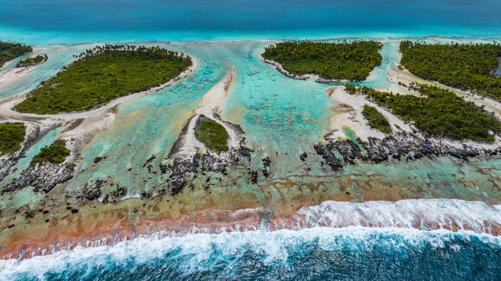 RANGIROA – Full day by boat to The Reef Islands and Motu lunch – 8H